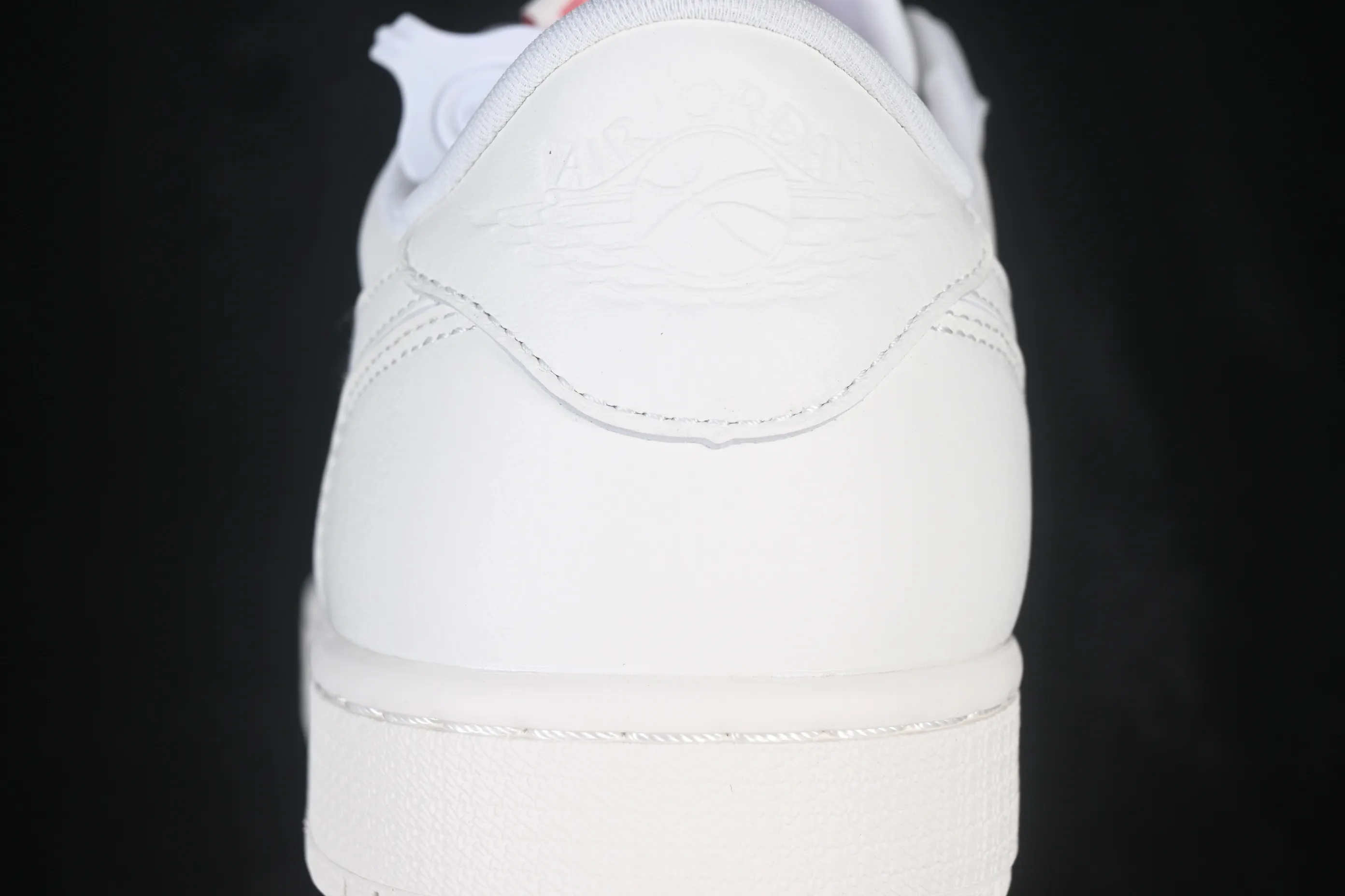 All categories Air Jordan Jordan series basketball shoes Air Jordan 1 Low Air Jordan 1 Retro Low OG "Sail and University Red" AJ1 Joe 1 rice white low-top retro culture basketball shoes HQ6998-100